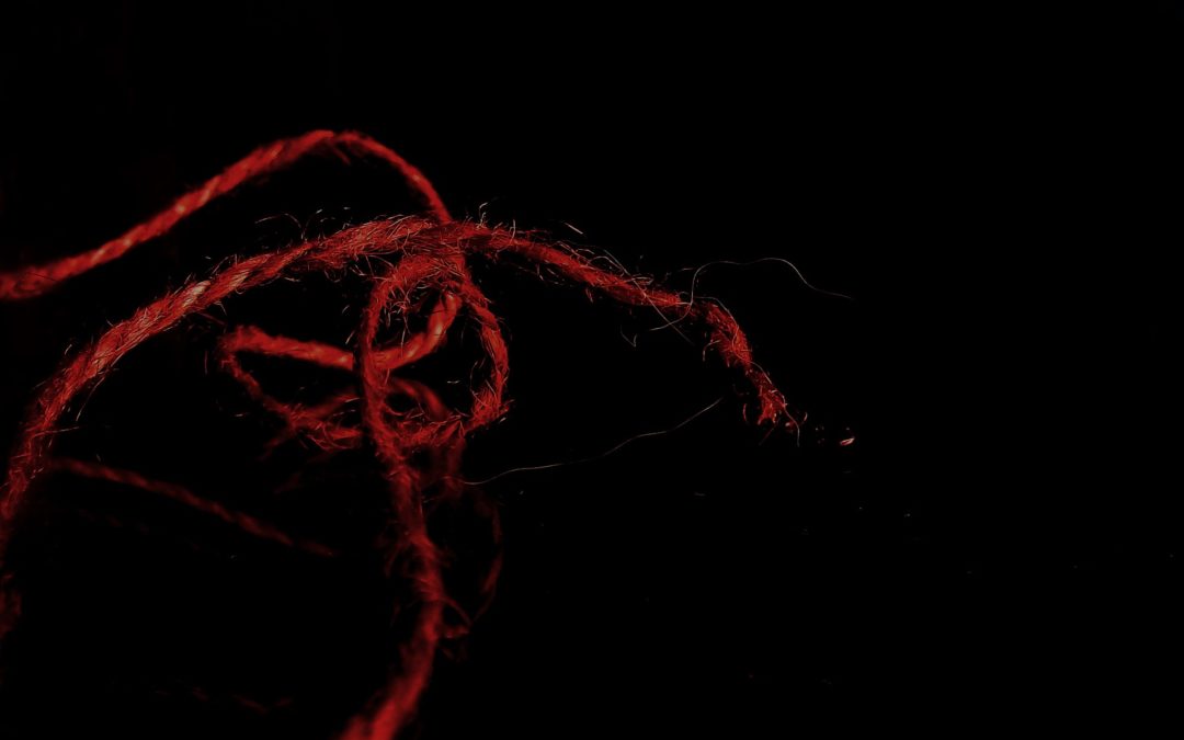 Red thread. In loop